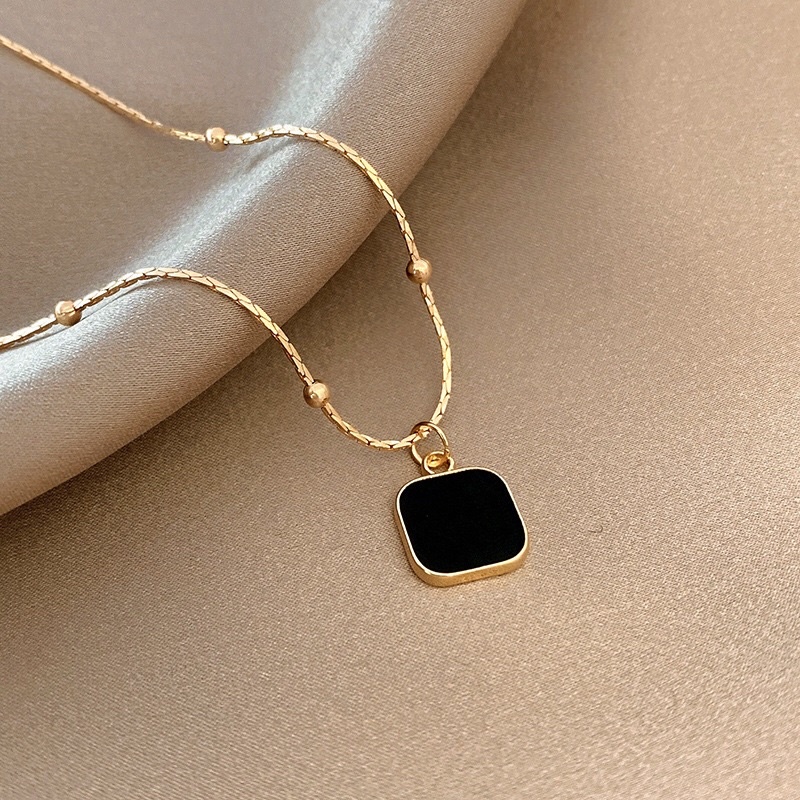 Kalung Titanium Korean Style Black Square