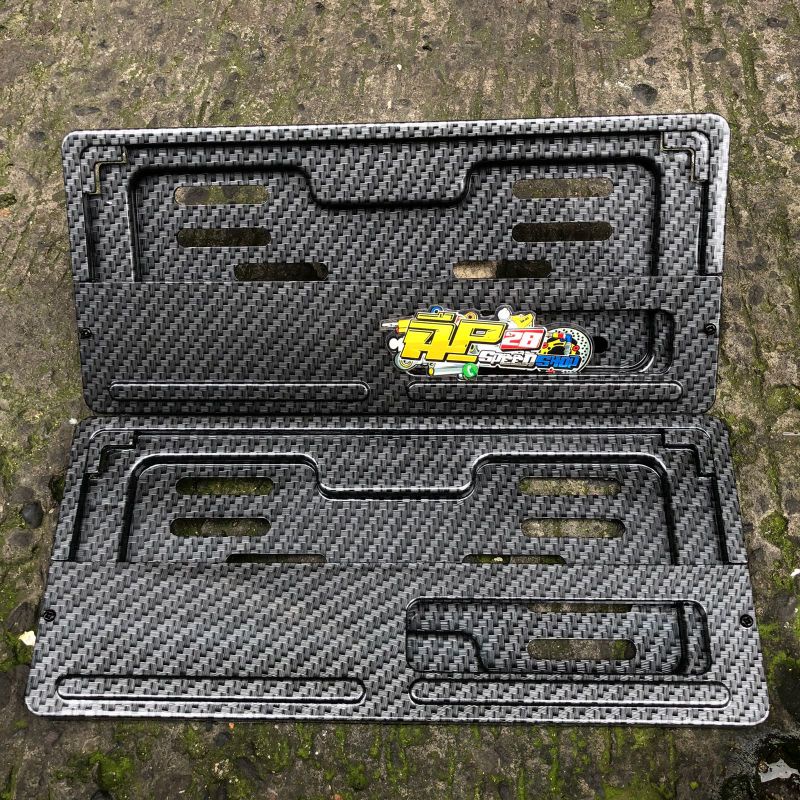 COVER/DUDUKAN PLAT NOMER/BINGKAI PLAT NOMOR TWO-TONE STAINLESS 1 SET DEPAN DAN BLAKANG PLUS MIKA