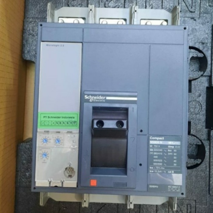 MCCB Schneider NS 800A 3P /NS800N 50kA micrologic 2.0