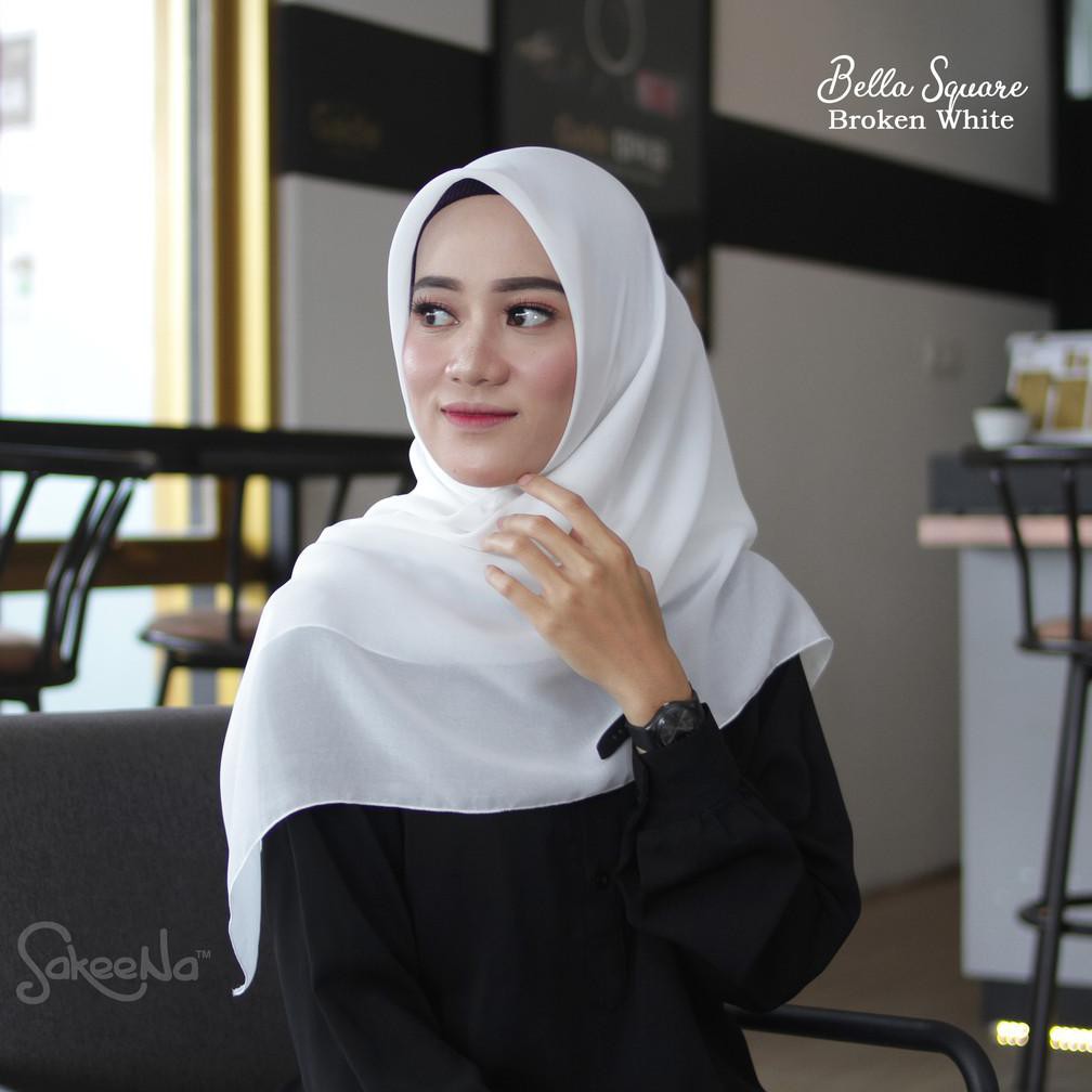 Diskon Hijab Bella Square Putih Tulang