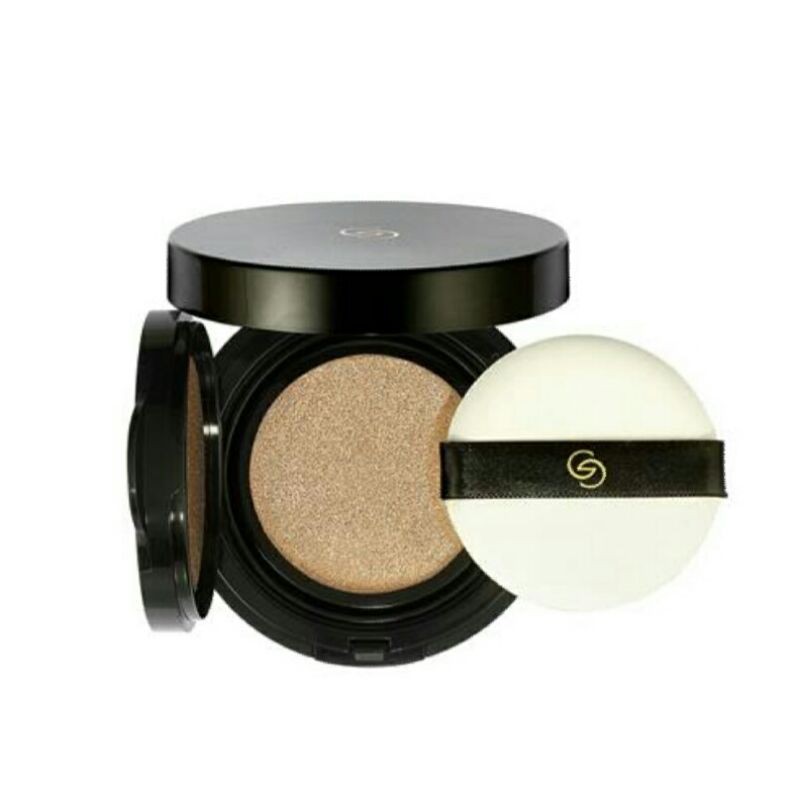 Giordani Gold Divine Touch Cushion Foundation // Foundation Oriflame // Cushion Oriflame