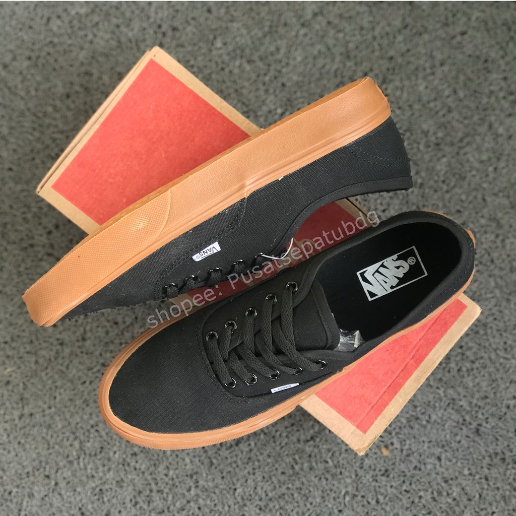 SEPATU VANS AUTHENTIC BLACK GUM WAFFLE DT