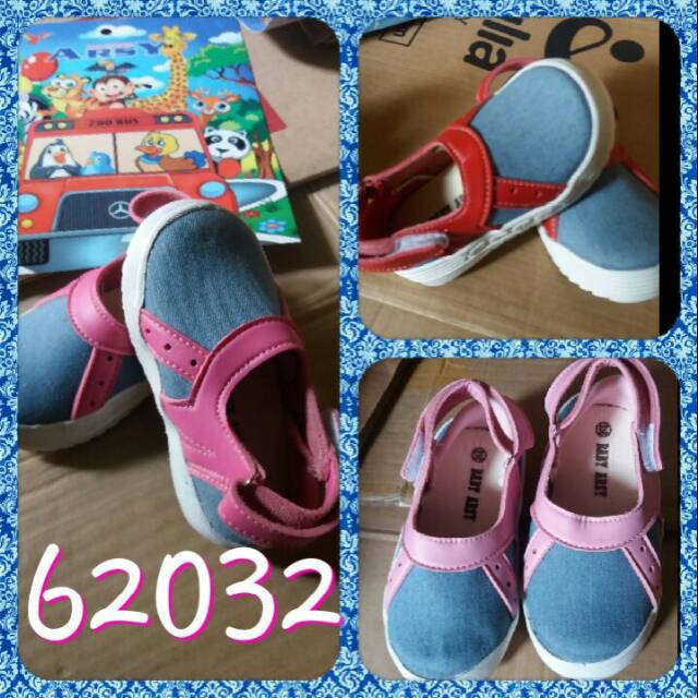 Sepatu Anak Kode 62032