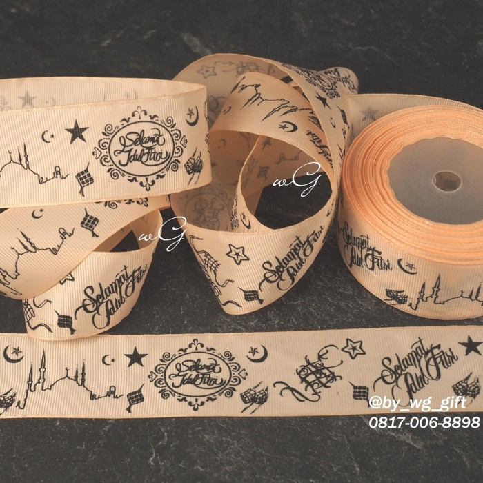 

Pita Idul Fitri - Gross Grain - Coklat A;Lebar3.8cm;Panjang 20yard