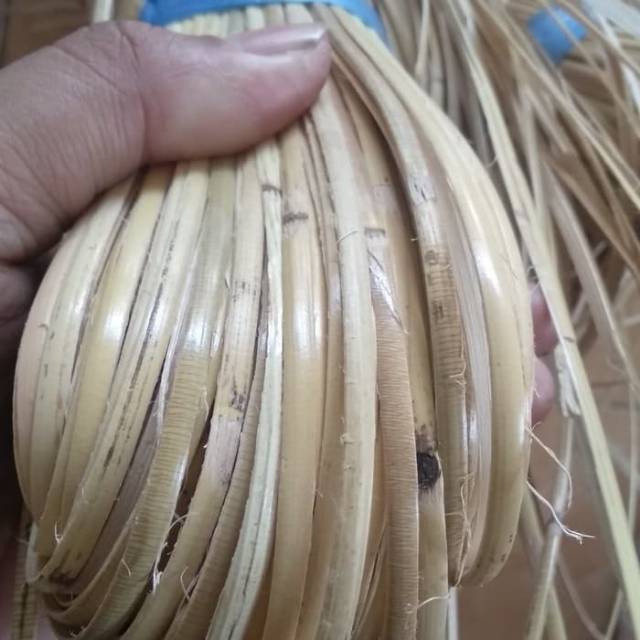 Iratan ikatan tali rotan lesio rattan pipi 3mm harga /kg angklung Udjo bambu