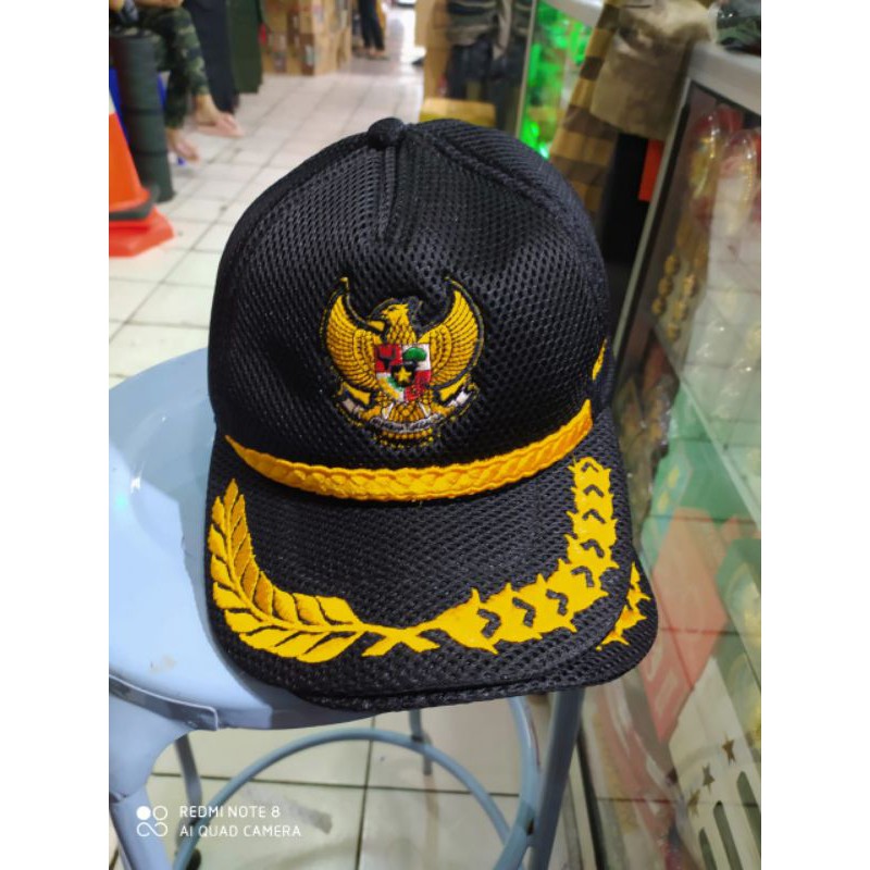 topi BPD