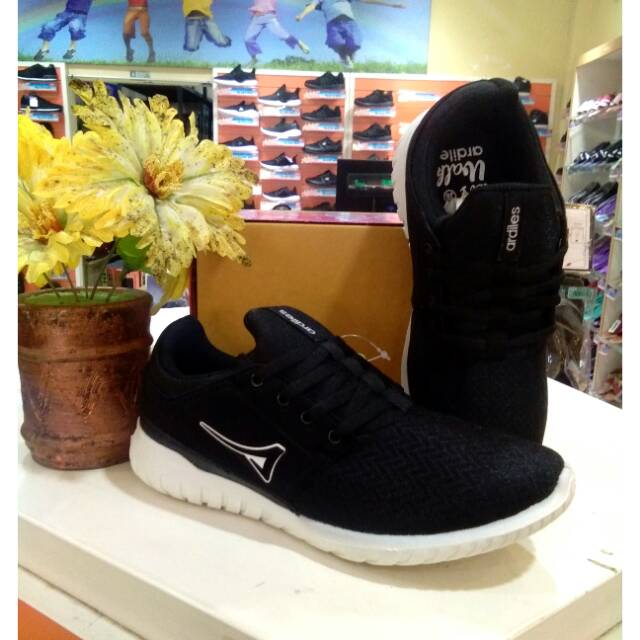 SEPATU SEKOLAH ARDILES