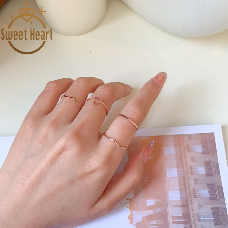 4pcs / Set Cincin Wanita Desain Hati Gaya Simple Untuk Pesta / Hadiah