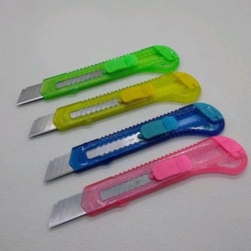 

Cutter Besar / Pisau Cutter Carter Ukuran Besar