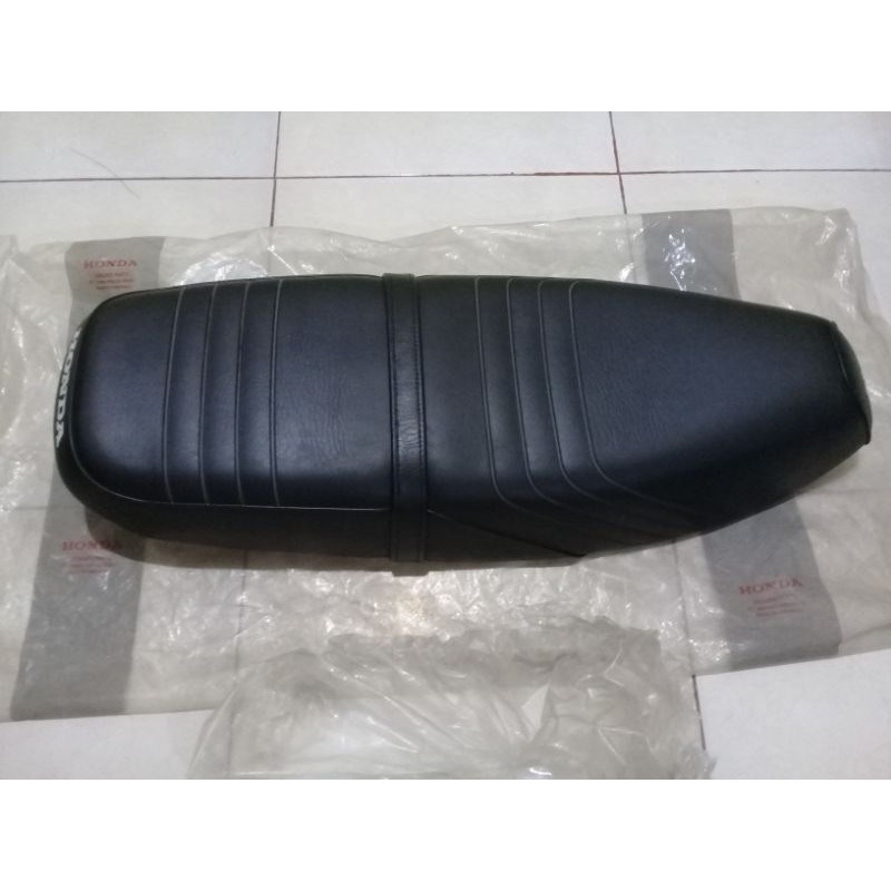 Sadel Jog Jok Assy Honda Astrea Grand Bulus Original