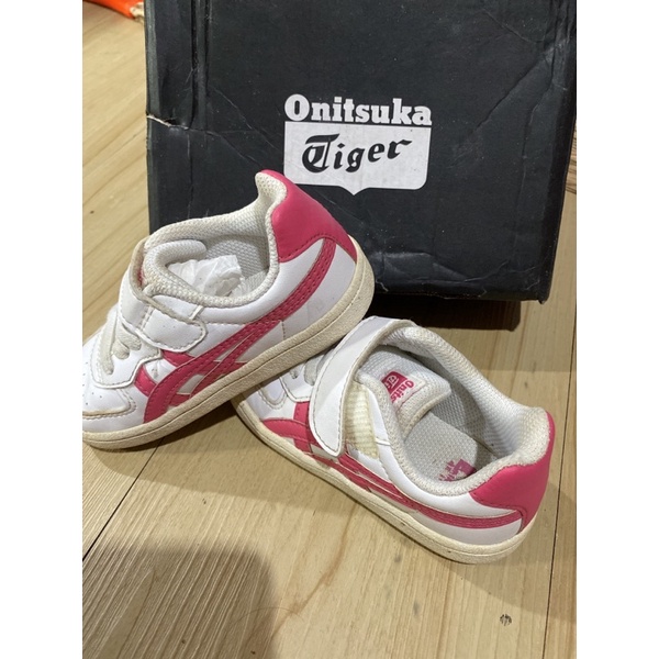 onitsuka shopee