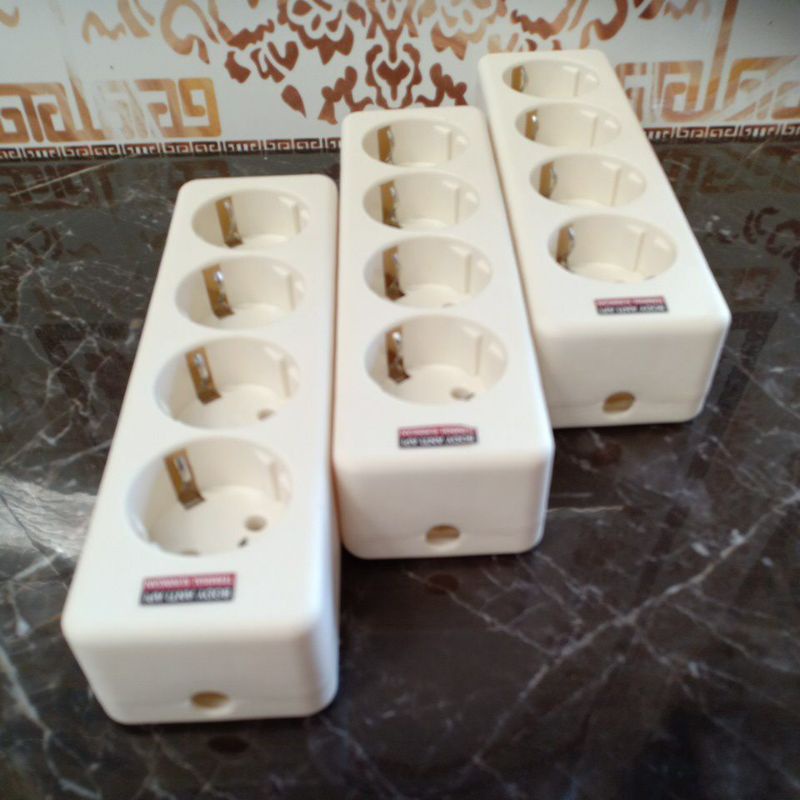 STOP KONTAK LOYAL LUBANG 4 TANPA LAMPU / STOP KONTAK LOYAL 4 LUBANG TANPA LAMPU