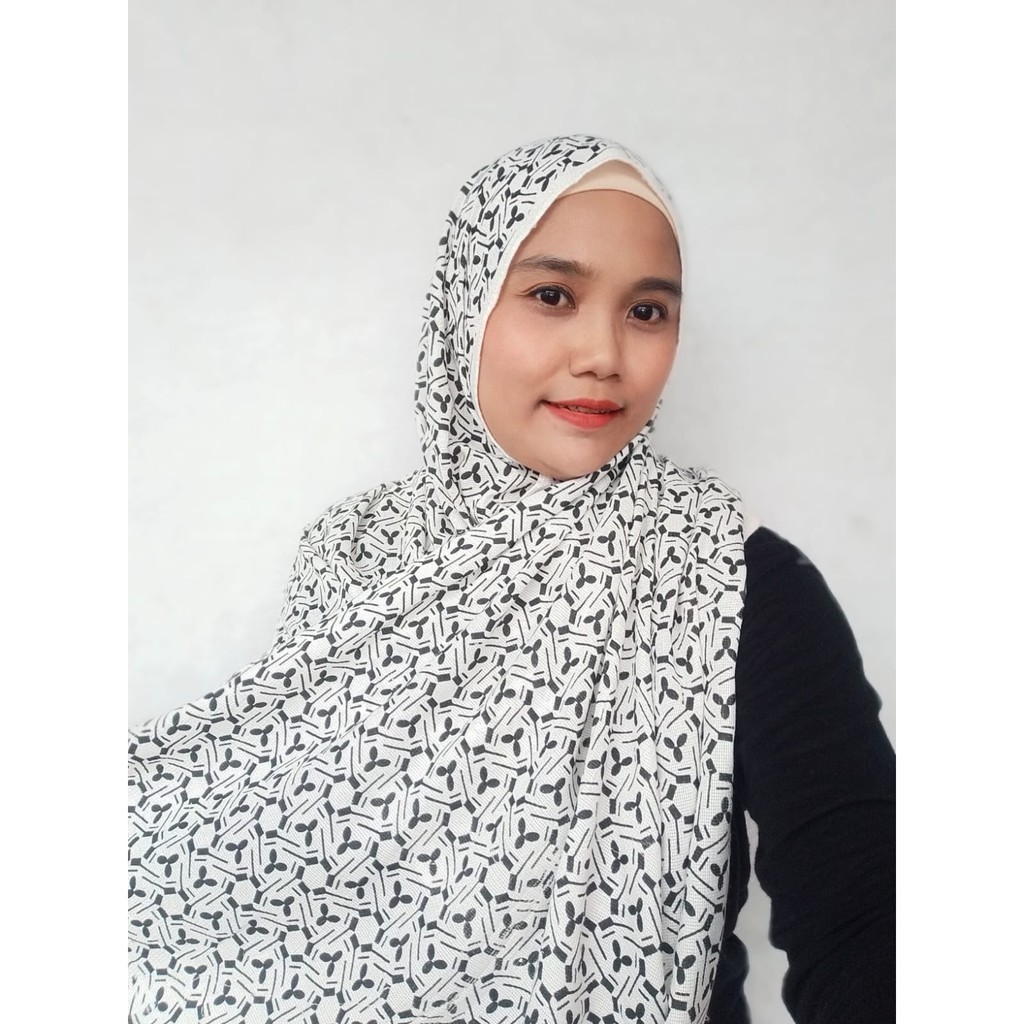 Hijab Pashmina Monochrome 170cm x 70cm Kekinian Hitam Putih