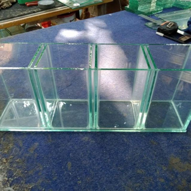 Aquarium 4 ruang soliter sekat 4 besar ukuran 40x10x15