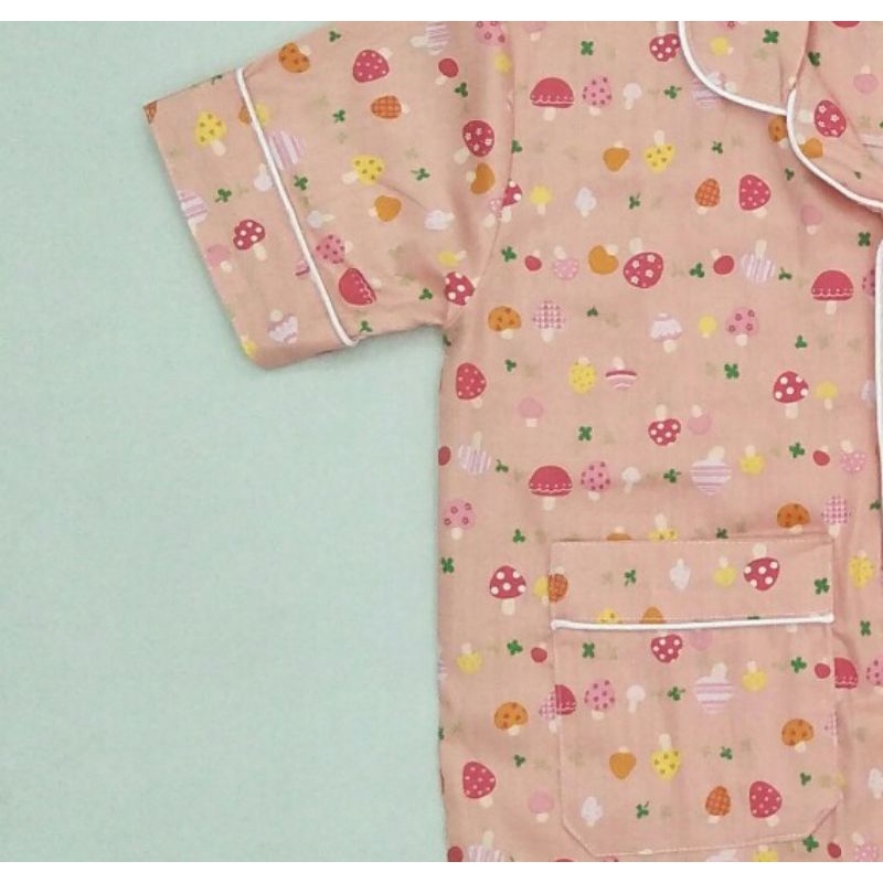 Strawberry klasik motif Katun Jepang Tokai senko KK Min order 2 x klik per warna