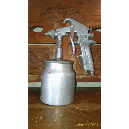 (PRELOVED) SEMPROTAN CAT merk MEIJI F75-S15 (original JAPAN)