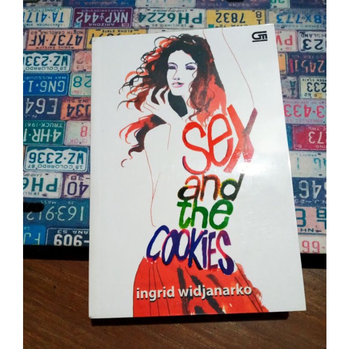 second goods thrift preloved buku novel SEX AND THE COOKIES