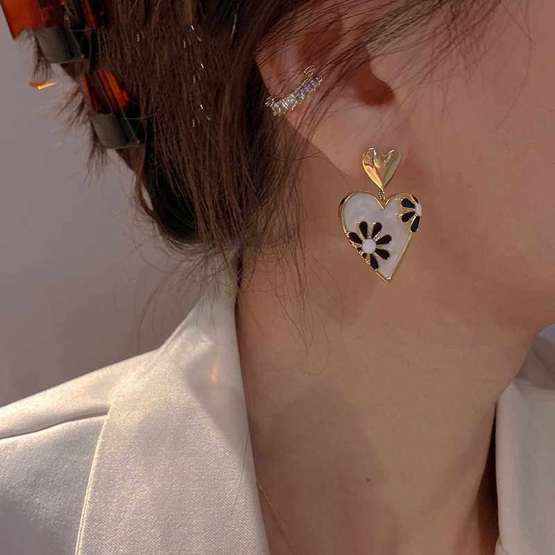 Anting 925 Silver Needle 2022 Bentuk Hati Daisy Untuk Wanita