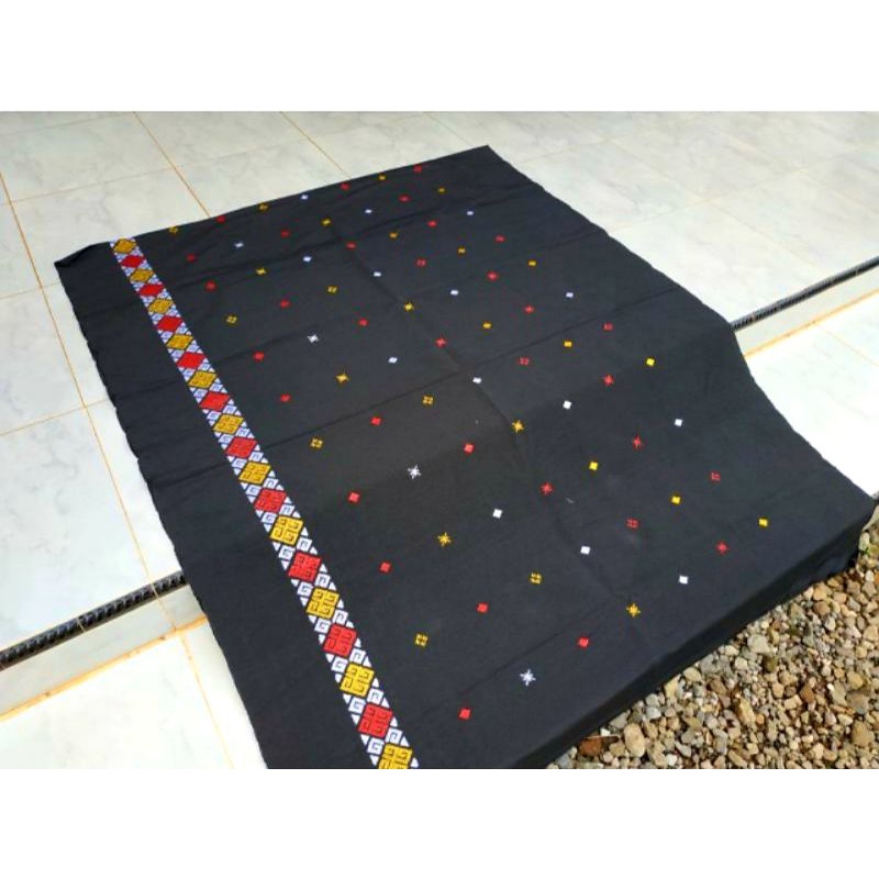 Tenun Jepara Pabintik Toraja