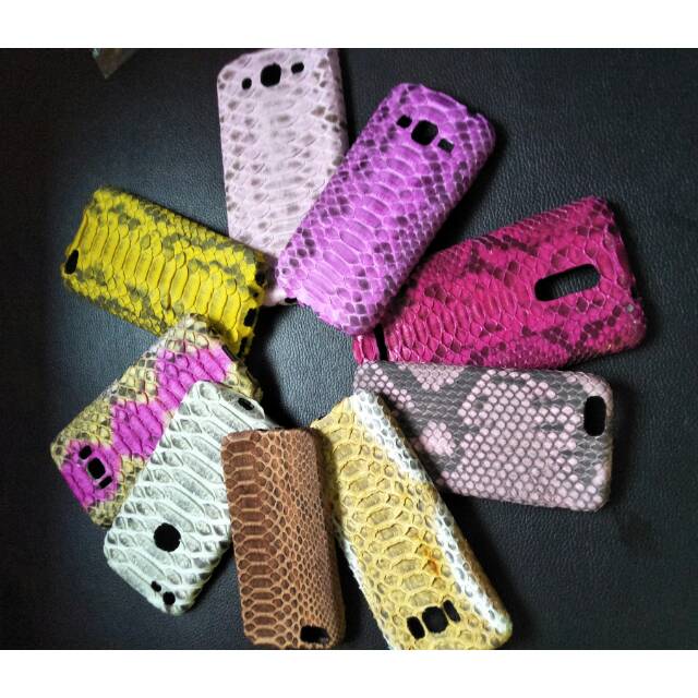 Case hp kulit ular