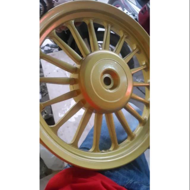 Velg Rossi tapak lebar velg andong vario 125,150 dam mio 125 series. Lebar 185X215