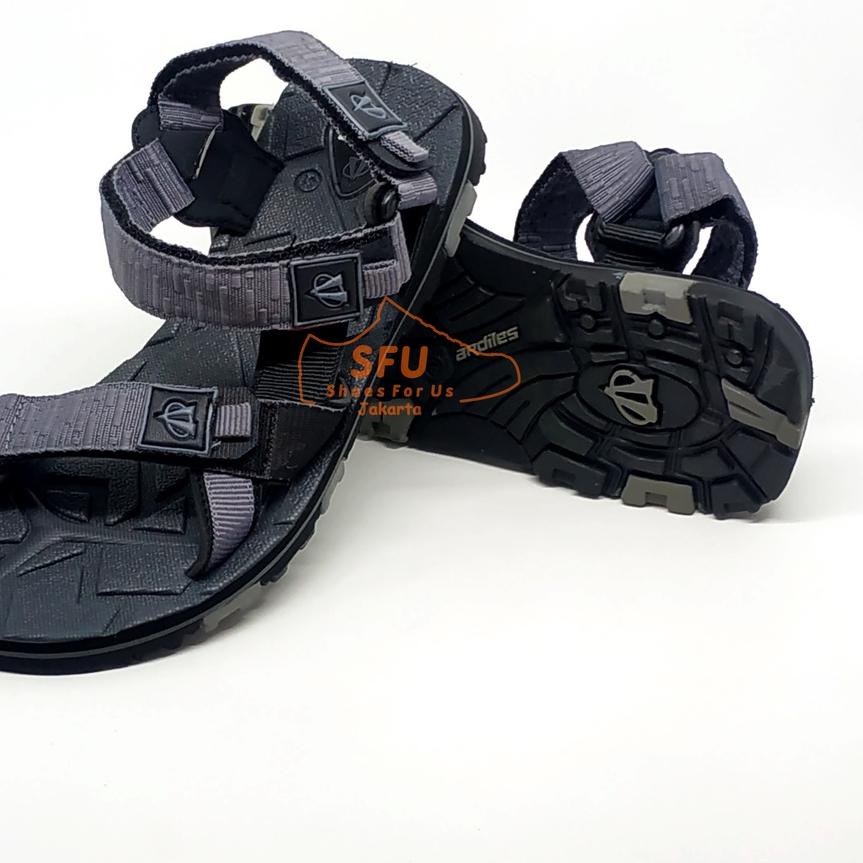 ✶ SFU JKT SANDAL GUNUNG PRIA ARDILES KINGPIN ●