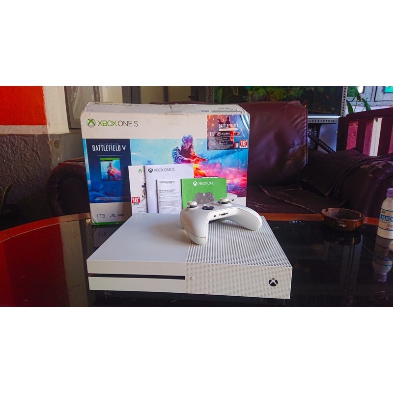 XBOX ONE S 1TB FULLSET NO MINUS BUKAN PS5 SERIES S SERIES X