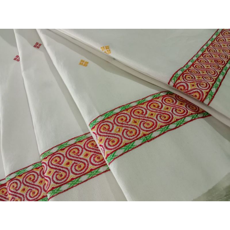 KAIN TENUN JEPARA KAIN PABINTIK KAIN EXPO KAIN SARITA KAIN BLANKET KAIN TORAJA KAIN PAMIRING BAJU TO