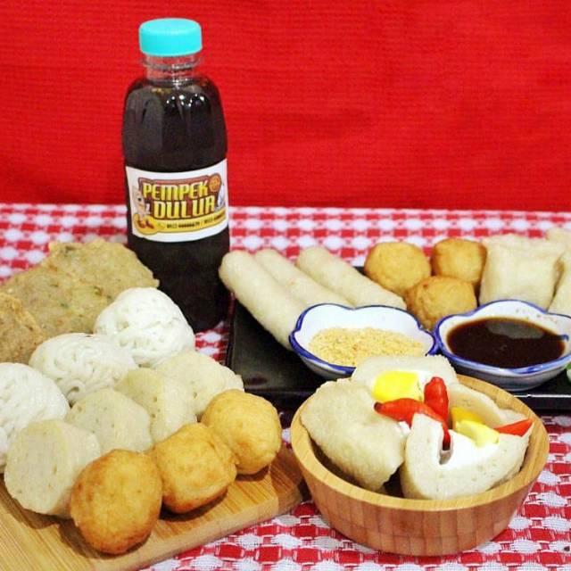 

Paket Pempek Palembang LENGKAP ISI 50PCS - Pempek Dulur - Pempek Kecil Ikan Tenggiri Asli Palembang