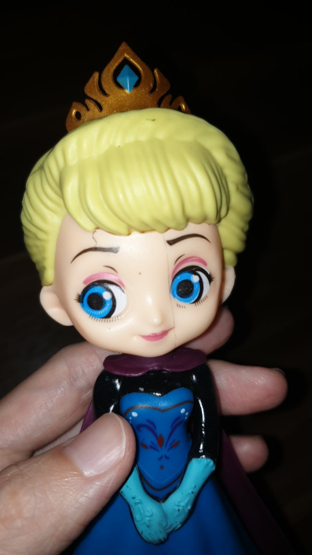 Topper Kue Desain Princess Elsa Frozen Untuk Ulang Tahun