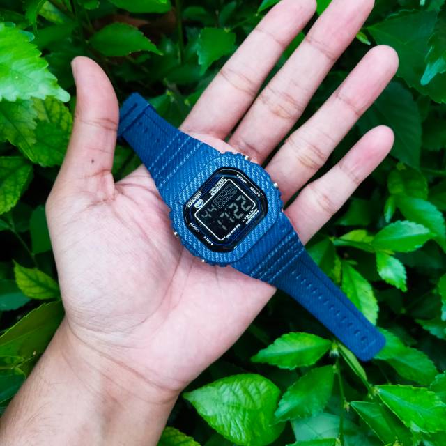 JAM TANGAN SPORT WATER RESISTANT