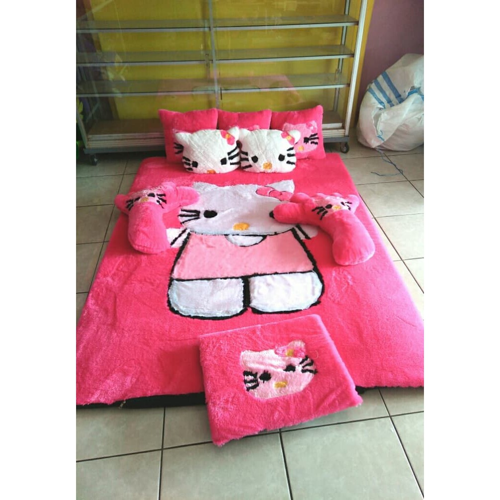 Fullset Karpet Karakter Bulu Rasfur Motif Hello Kitty Pink Murah