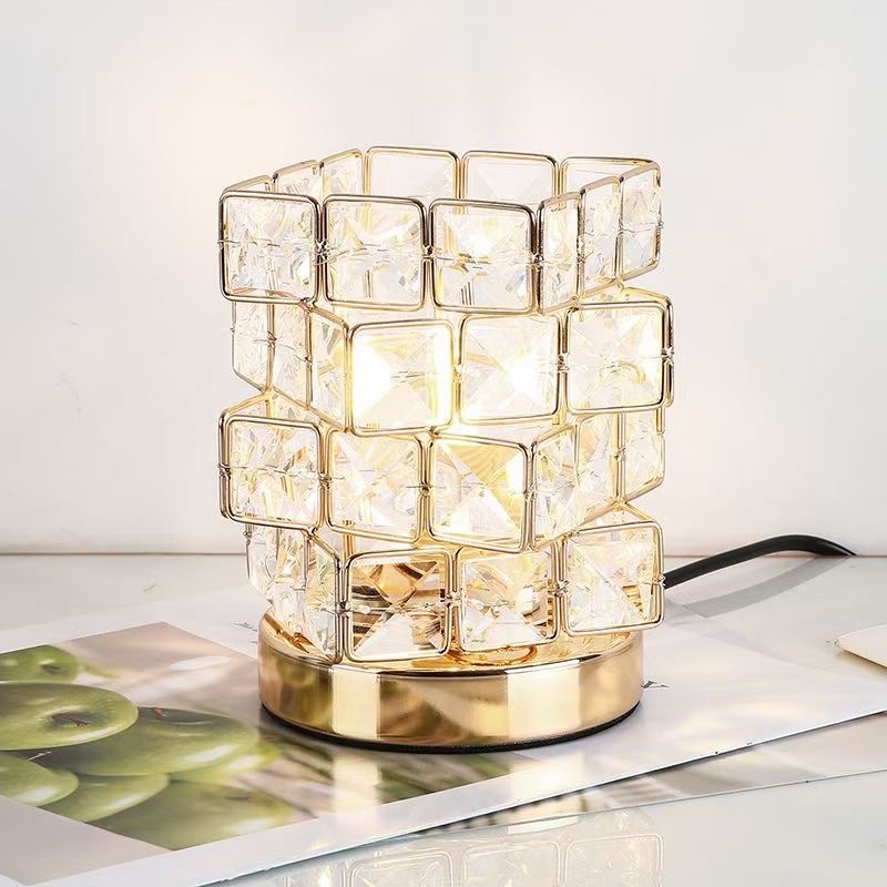 lampu tidur crystal cristal kristal / lampu meja hias mewah elegan / kado pernikahan nikahan kado ulang tahun mewah / lampu ruang tamu crystal