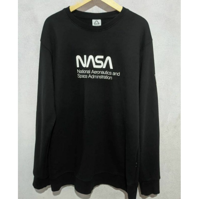 Crewneck Fluke NASA