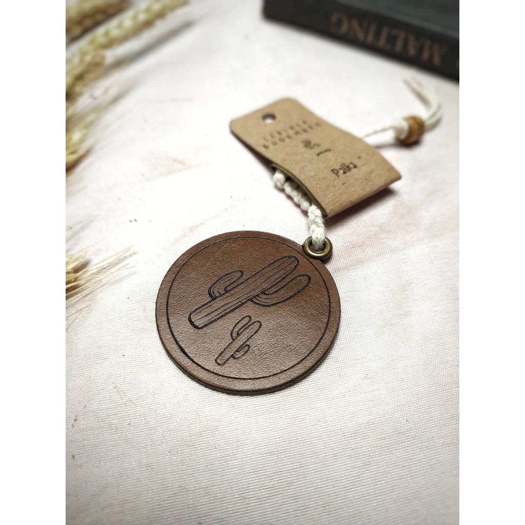 

PALKA KREATIF Leather Bookmark / Pembatas Buku