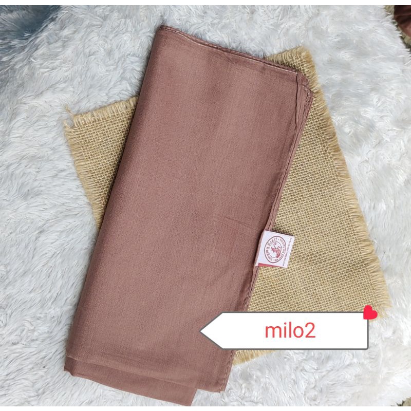 jilbab umama basic voal part 2/segi empat umama basic voal-Milo