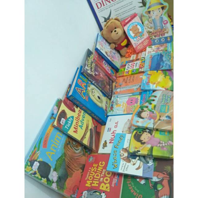 Minibeasts, arlo, nursery rhymes