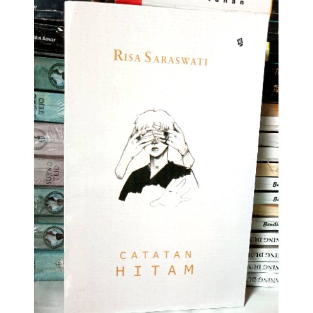 Novel Catatan Hitam Risa Saraswati