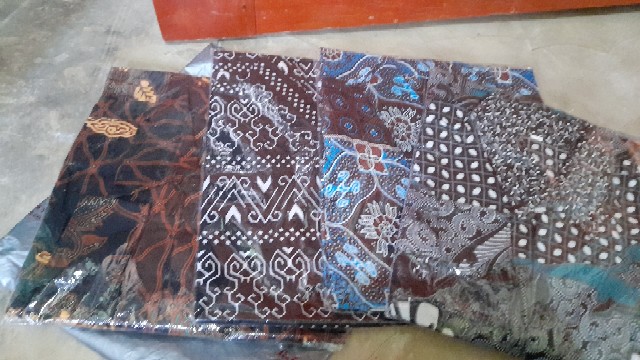 Batik Kalongan | Kemeja Batik Kantor M L Xl Xxl Xxxl