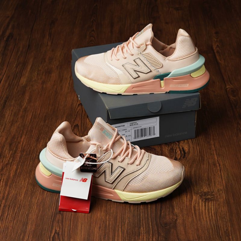 New Balance WMNS 997 Sport - Sandstone / White