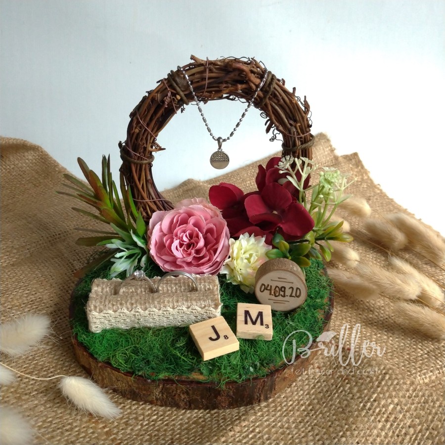 Wedding Ring Bearer/Tempat Cincin dan Kalung/Tempat Seserahan Nikah