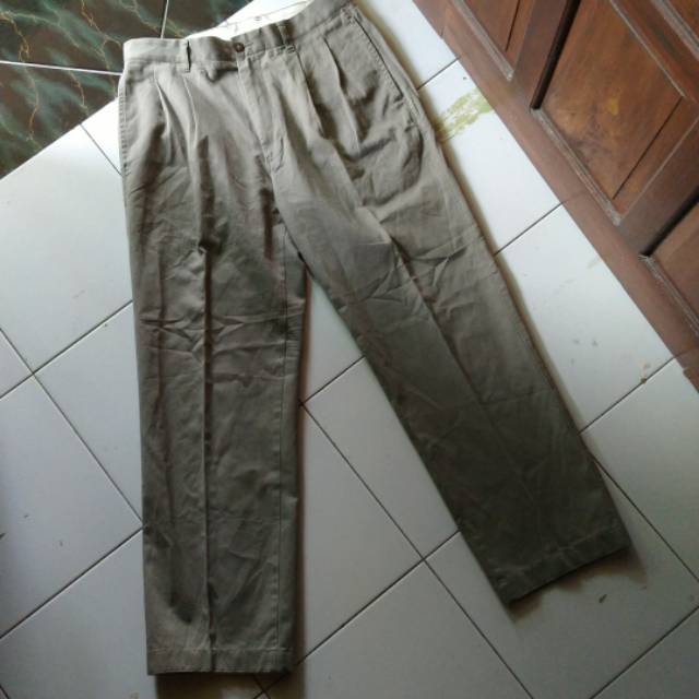 LONGPANTS UNIQLO + SWEATER UNIQLO