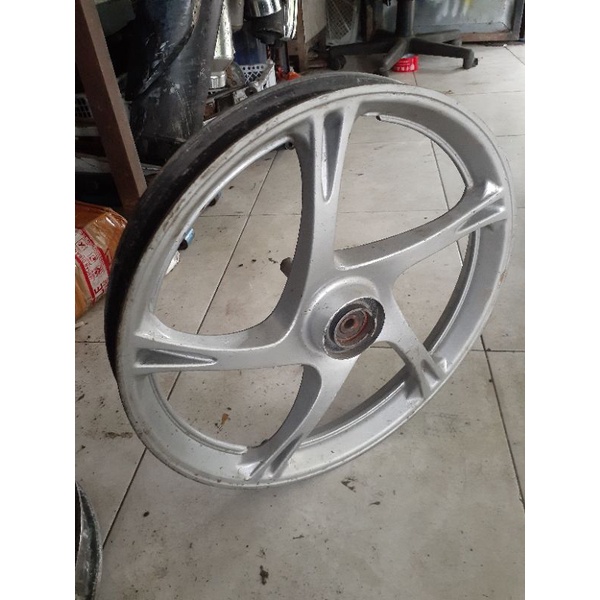 pelek mio smile mio sporty mio soul fino original ( lepasan motor )
