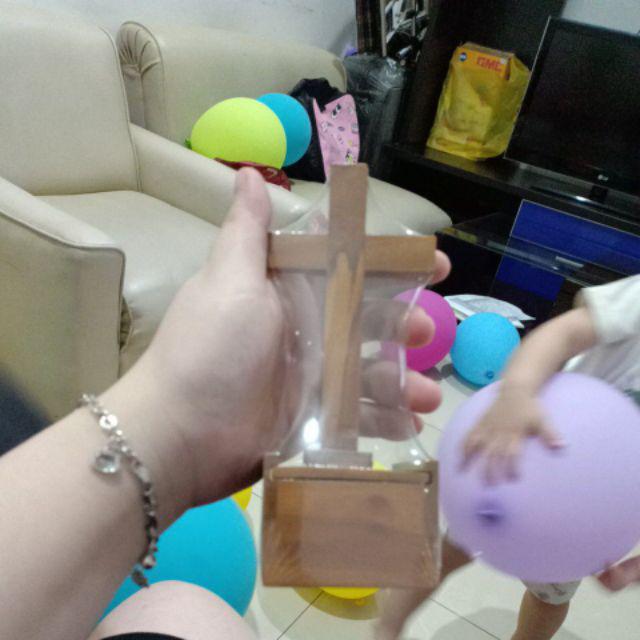Salib Duduk Kayu Kotak Tempat Benda Rohani 17 Cm Polos Tanpa Corpus
