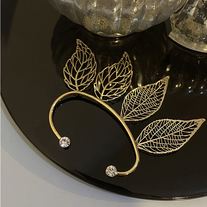 Anting Klip Tanpa Tindik Bentuk Daun Bahan Metal Gaya Retro