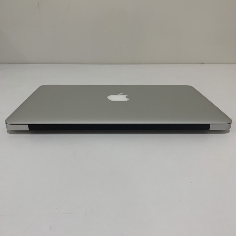 MACBOOK AIR 11&quot; 2013 RAM 4GB SSD 128GB SECOND ORIGINAL