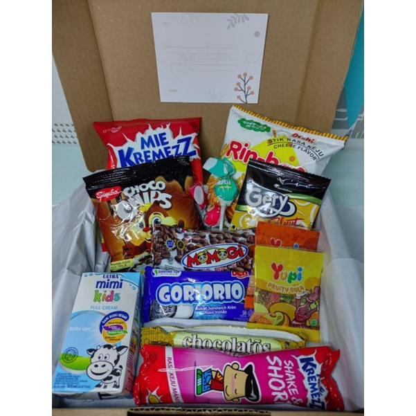 

SNACK BOX/ HAMPERS LEBARAN/ KADO ULANG TAHUN / KADO WISUDA /KADO LUCU / KADO UNIK / KADO MURAH