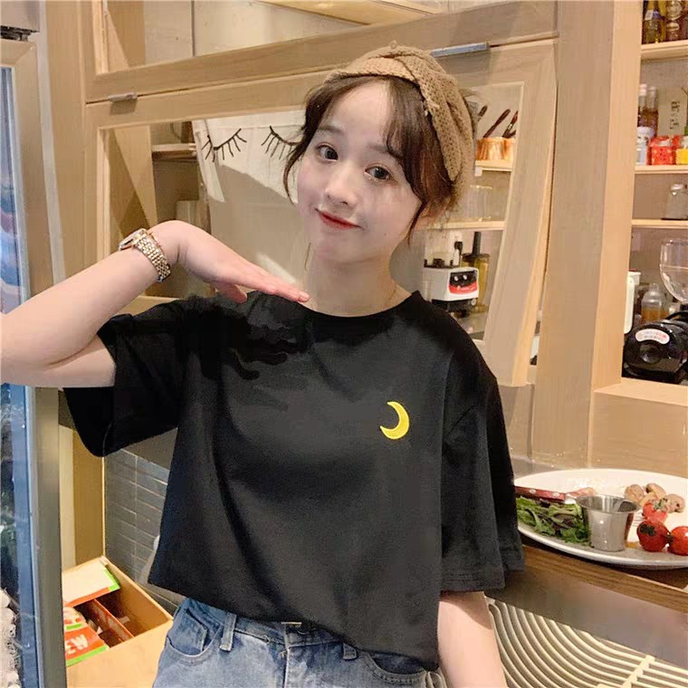 Oversize Tee Tshirt Model Longgar Untuk Wanita Motif Awan Cuaca Bordir