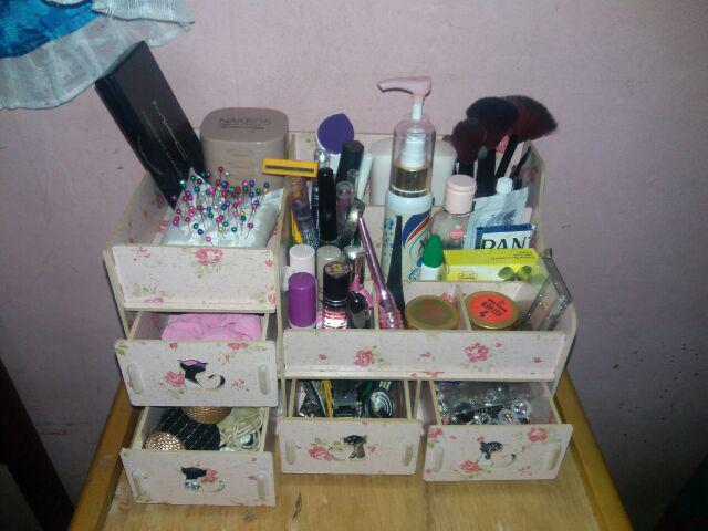 Rak Kosmetik Aksesoris 616 Bahan Kayu Desktop Storage Kitty Cat 213