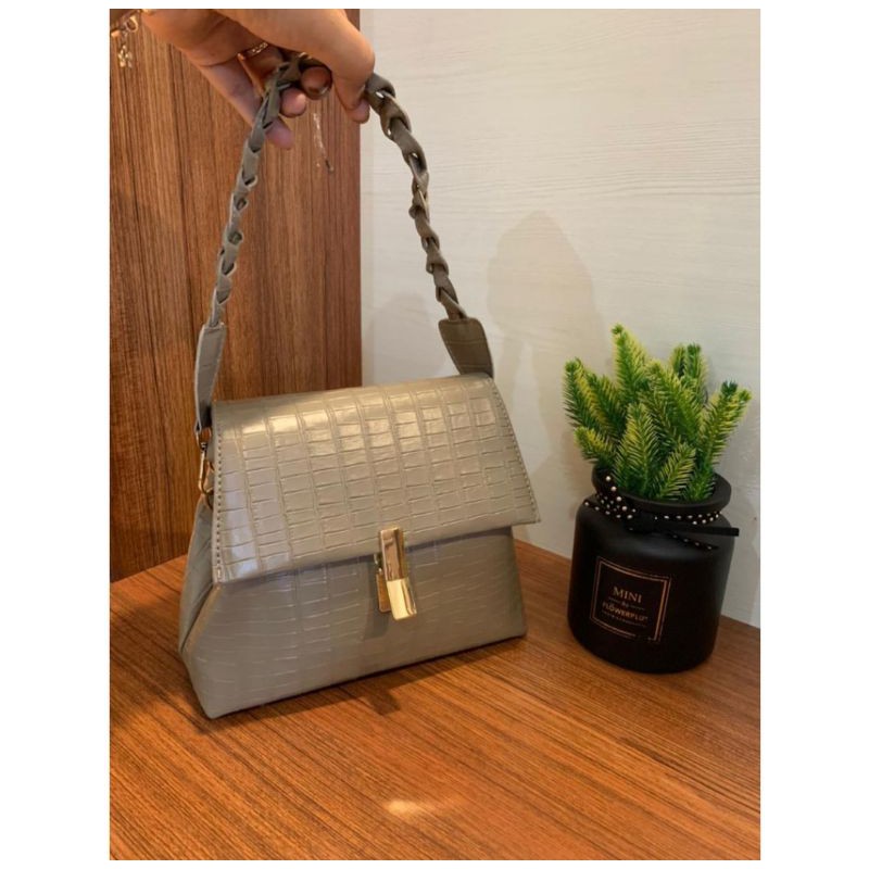 tas wanita croco adel
